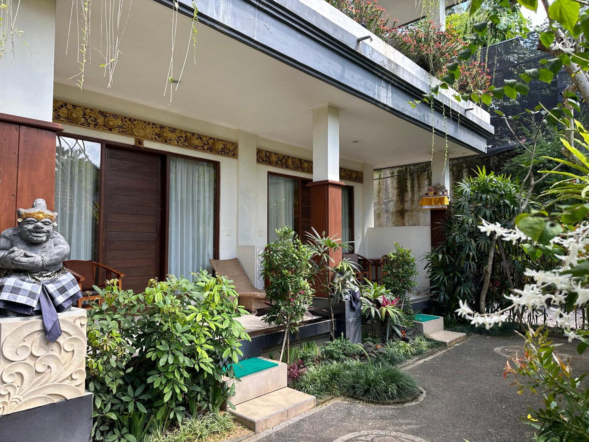 Brata Cottage Ubud Екстер'єр фото